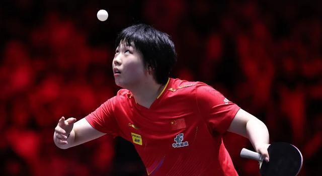 乒队友之间, 卓佳