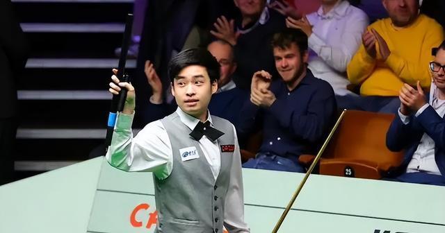 与莱恩斯一, 将出战